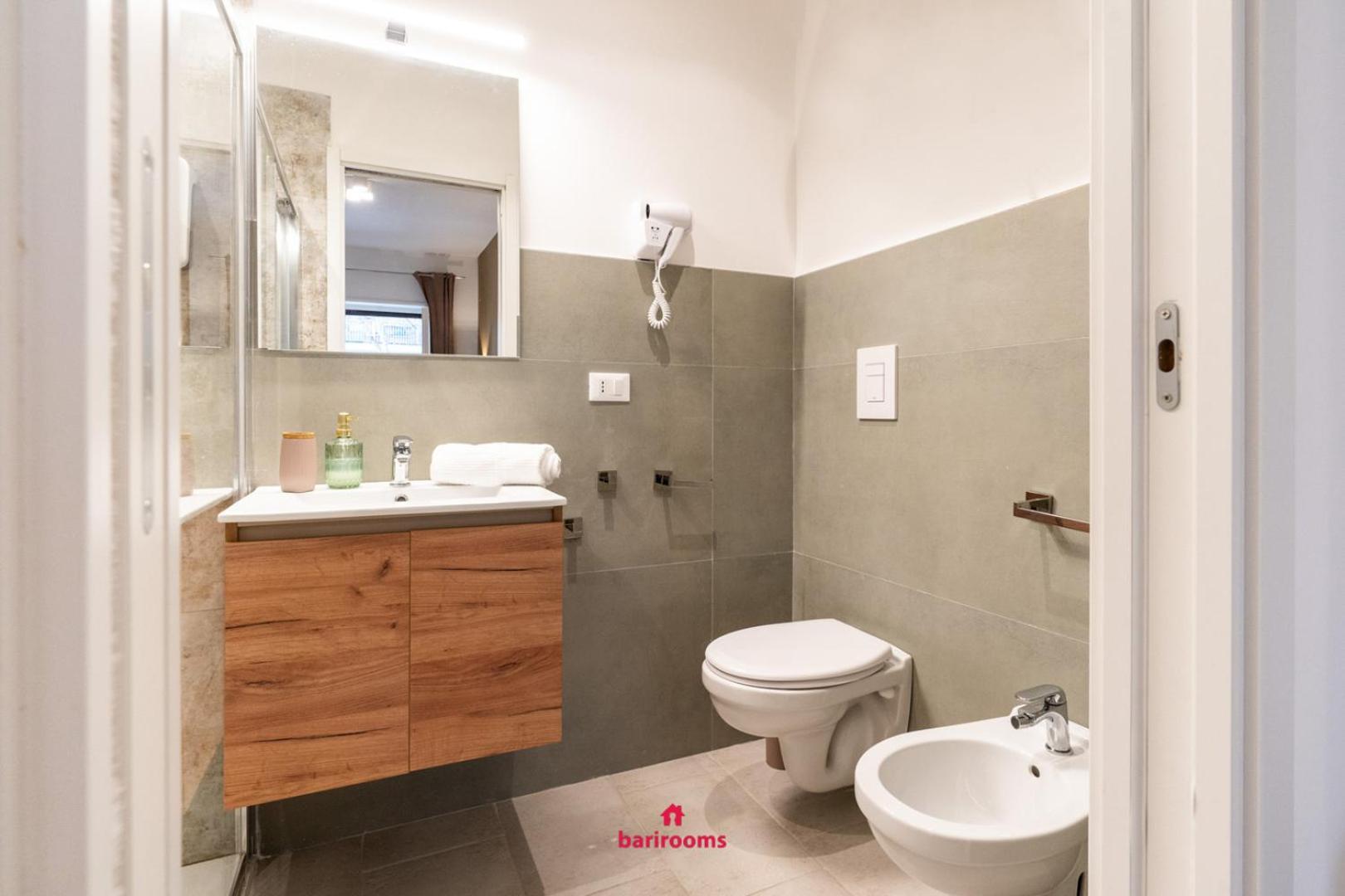 Suites 167 باري المظهر الخارجي الصورة
